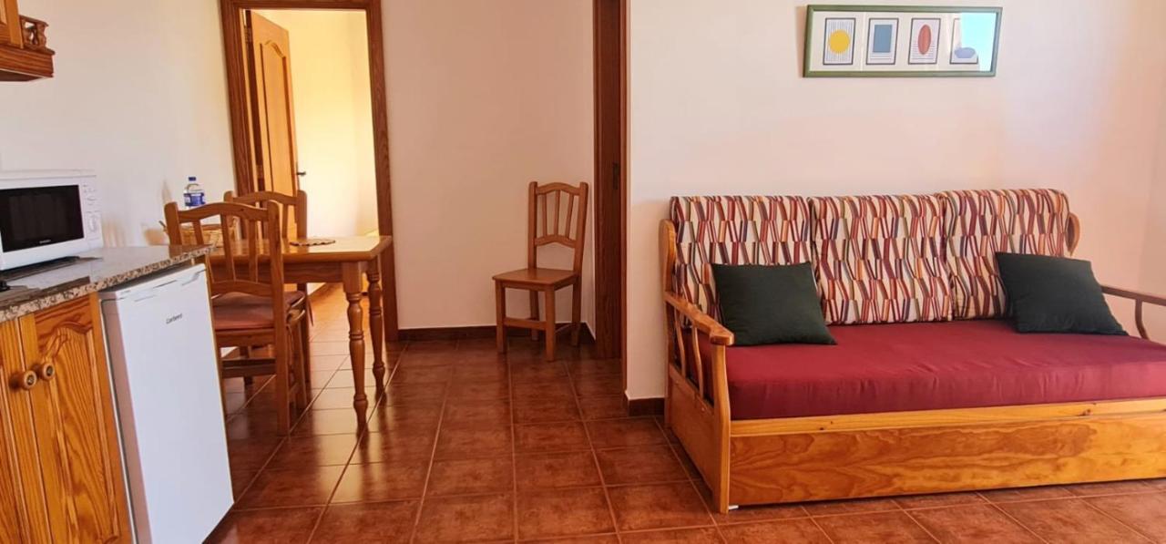 Vivienda Vacacional Los Geranios Tazacorte Exterior photo